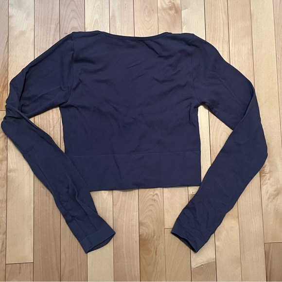 Dynamite greyish purple V-Neck Crop Top - Picture 2 of 4